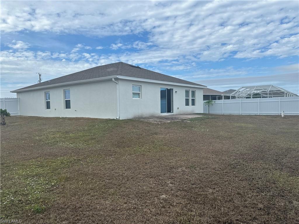 CAPE CORAL - Residential