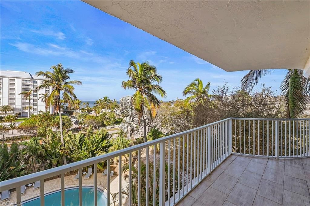 Photo of 1300 Gulf Shore BLVD N #511, NAPLES, FL 34102 (MLS # 225074311)