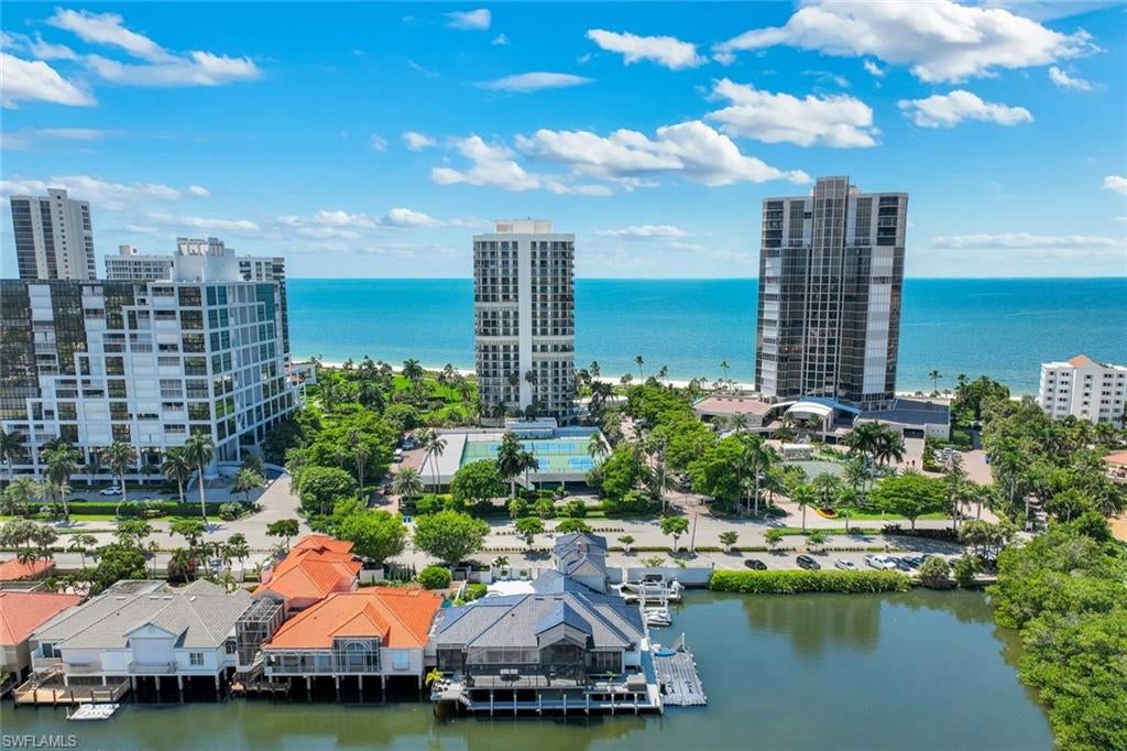 4900 Gulf Shore BLVD N