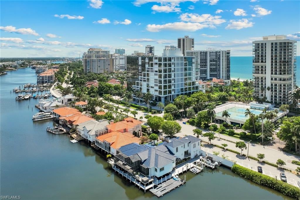 4900 Gulf Shore BLVD N