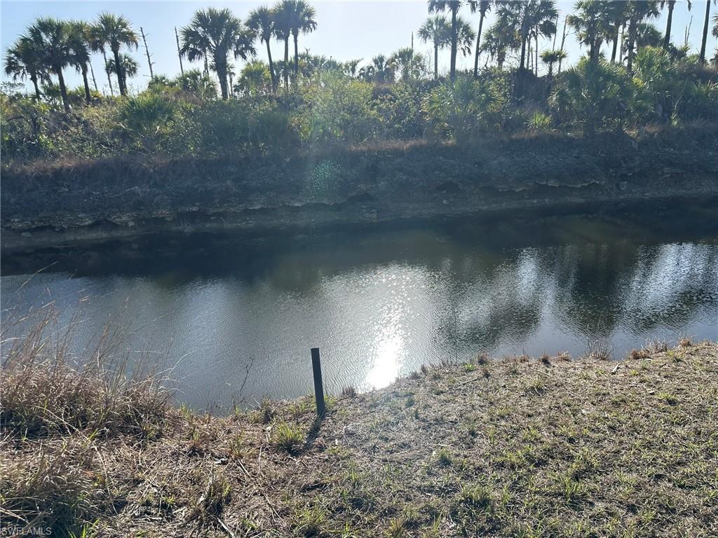 ACREAGE HEADER - Land