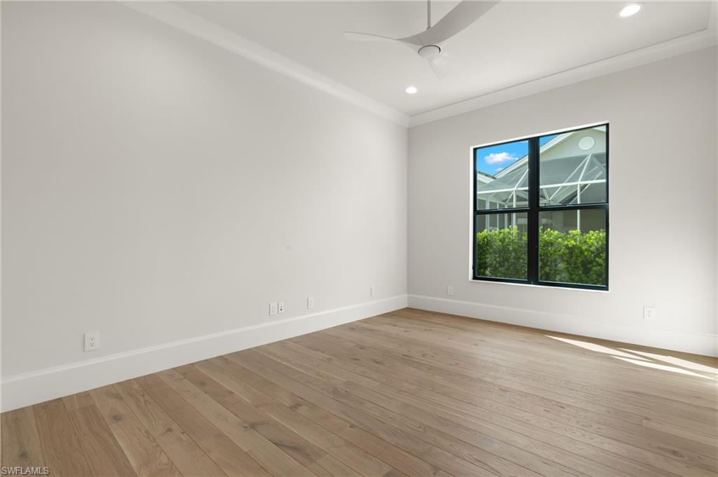 MAGNOLIA POINTE - Residential