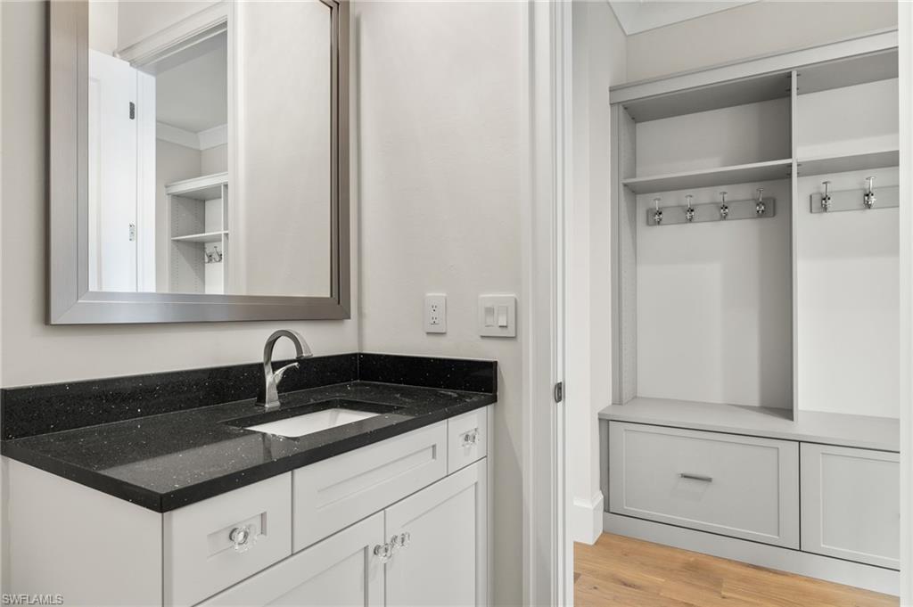 MAGNOLIA POINTE - Residential