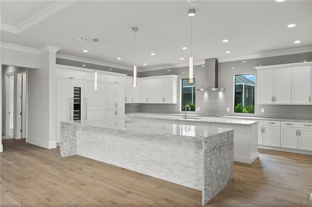 MAGNOLIA POINTE - Residential