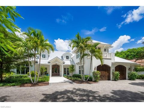 Photo of 741 Coral DR, NAPLES, FL 34102 (MLS # 224092075)