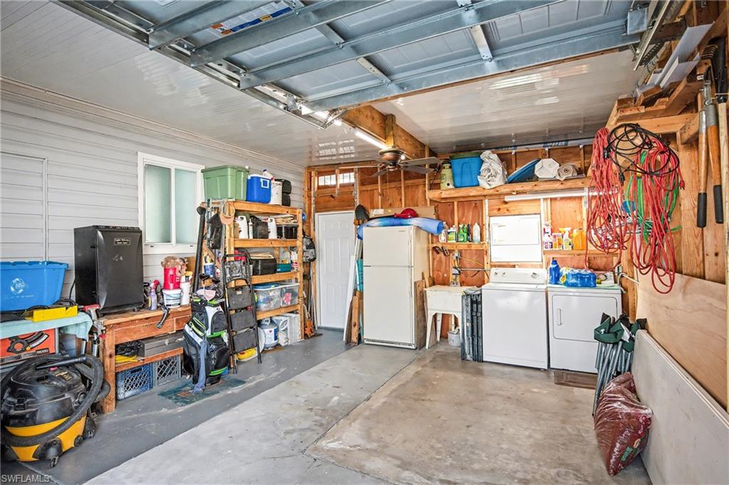 SIX LAKES COUNTRY CLUB - Residential