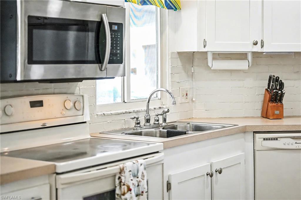 SIX LAKES COUNTRY CLUB - Residential