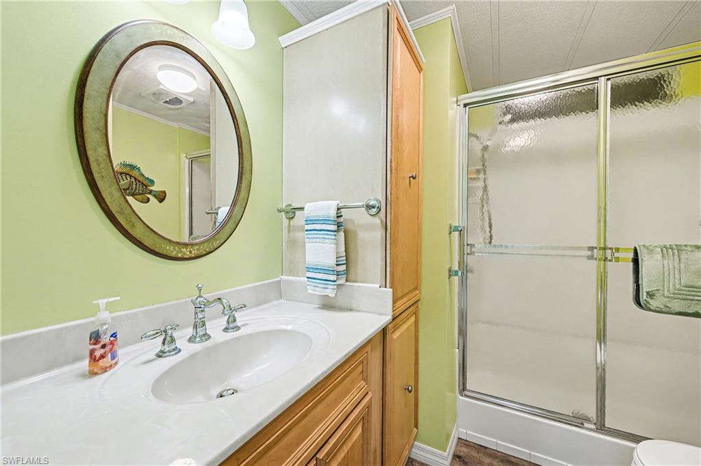 SIX LAKES COUNTRY CLUB - Residential