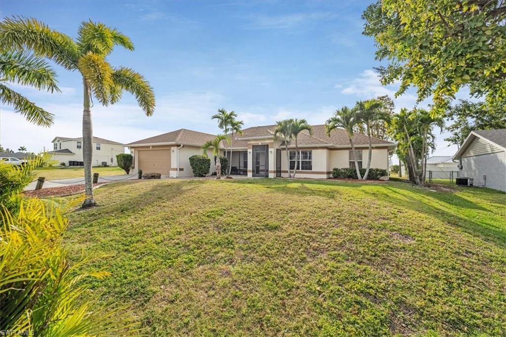 CAPE CORAL - Residential