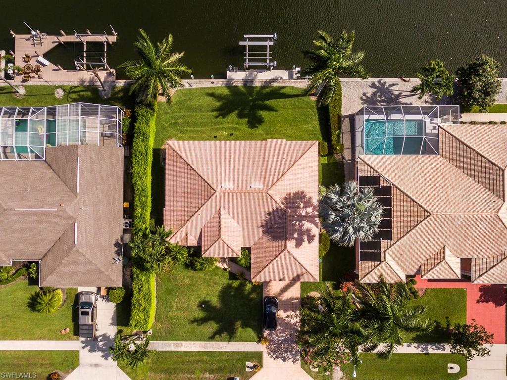 MARCO BEACH - Residential