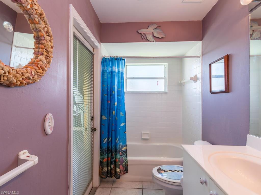 MARCO BEACH - Residential