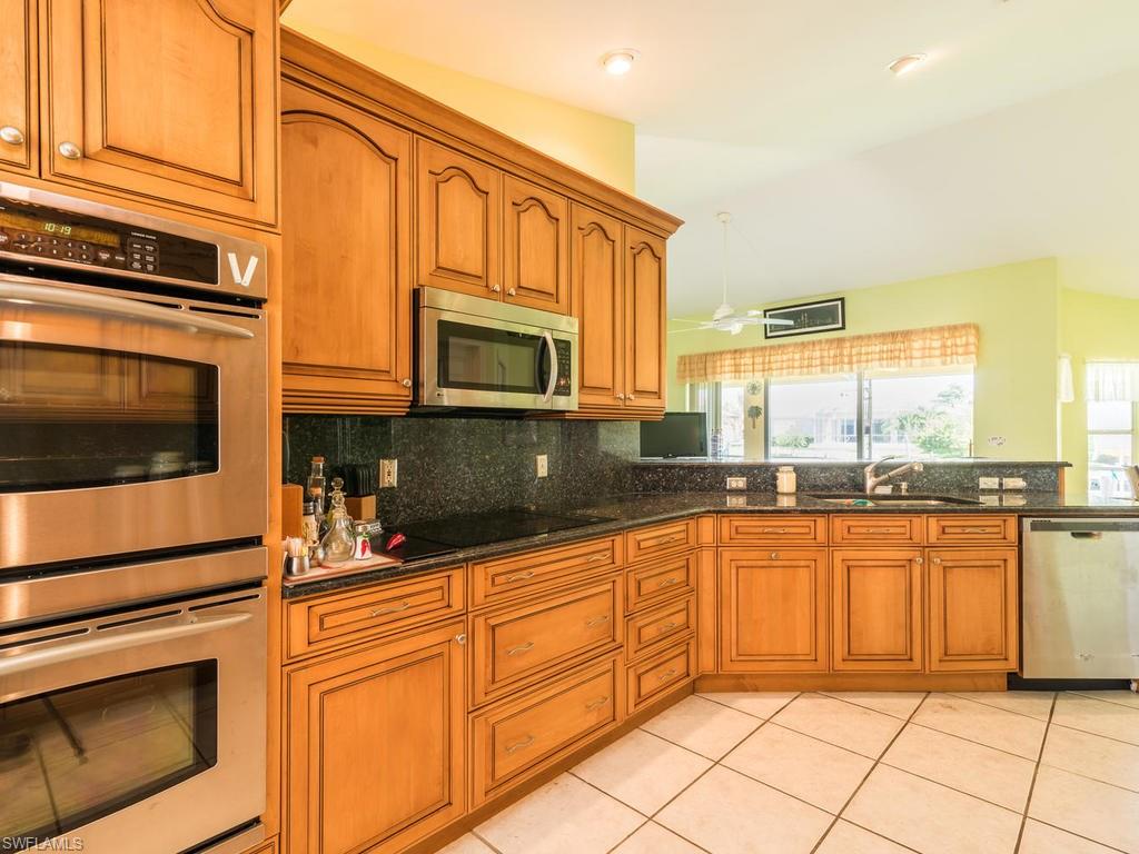 MARCO BEACH - Residential