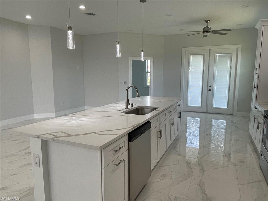 CAPE CORAL - Residential Lease