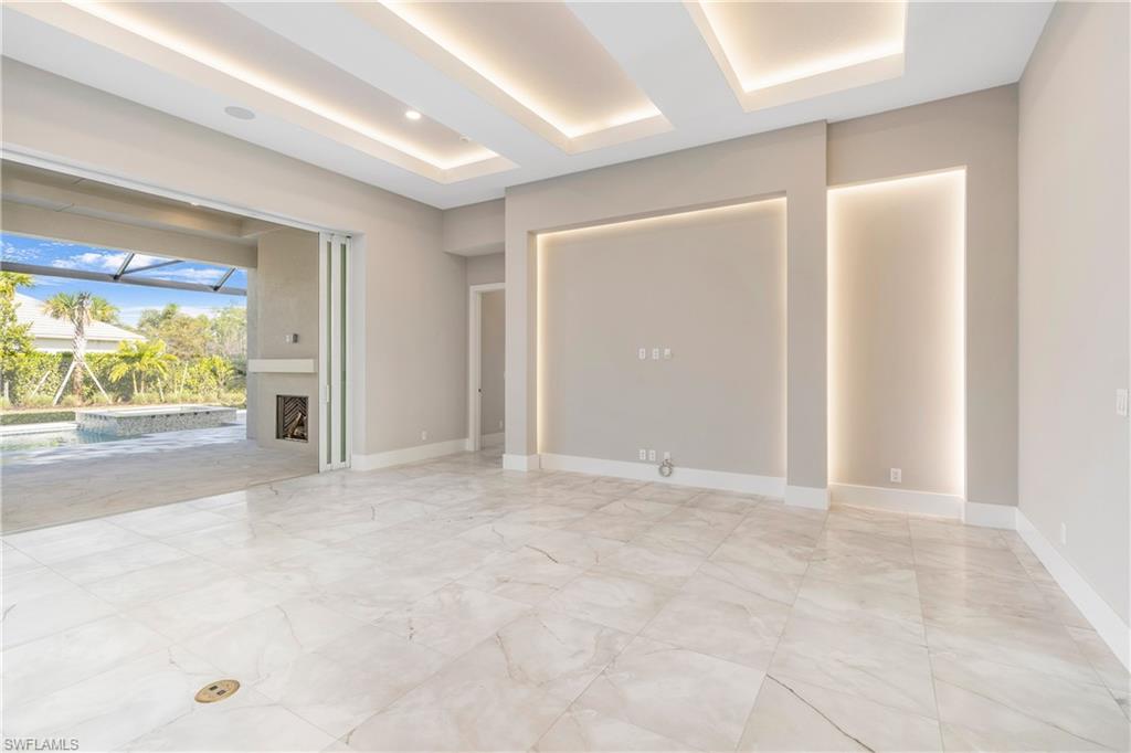 CAYMAS - Residential