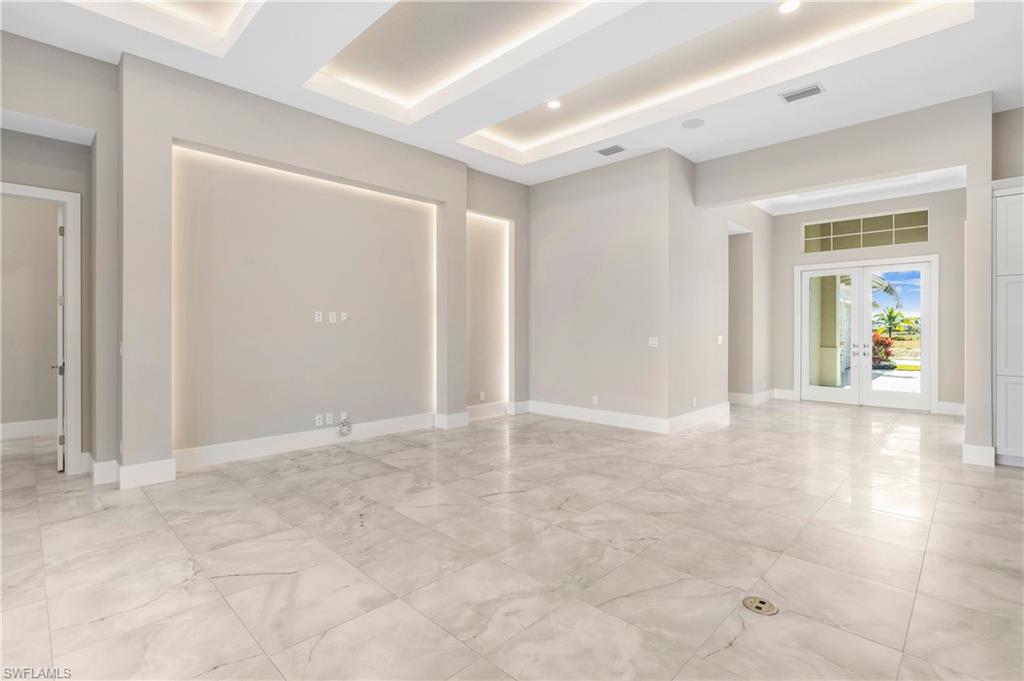 CAYMAS - Residential