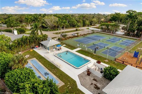 A home in NAPLES