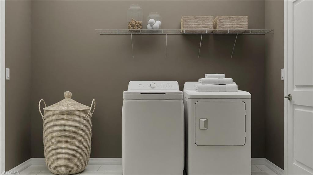 HAMPTON LAKES - Residential