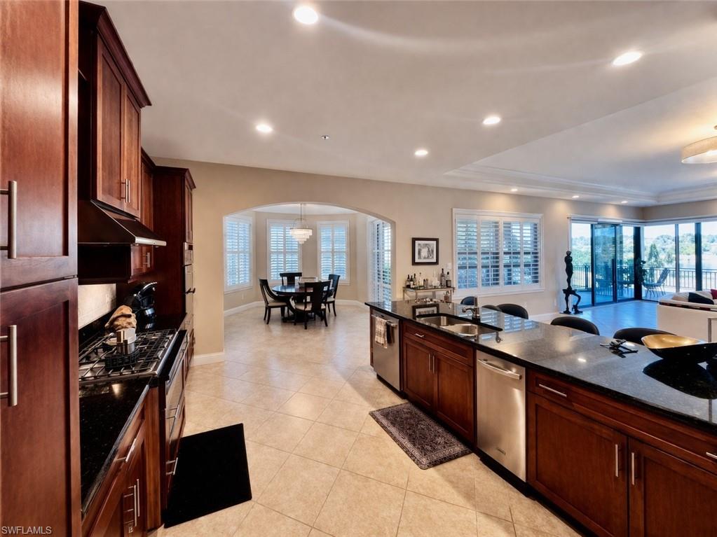 MARQUESA ROYALE - Residential Lease