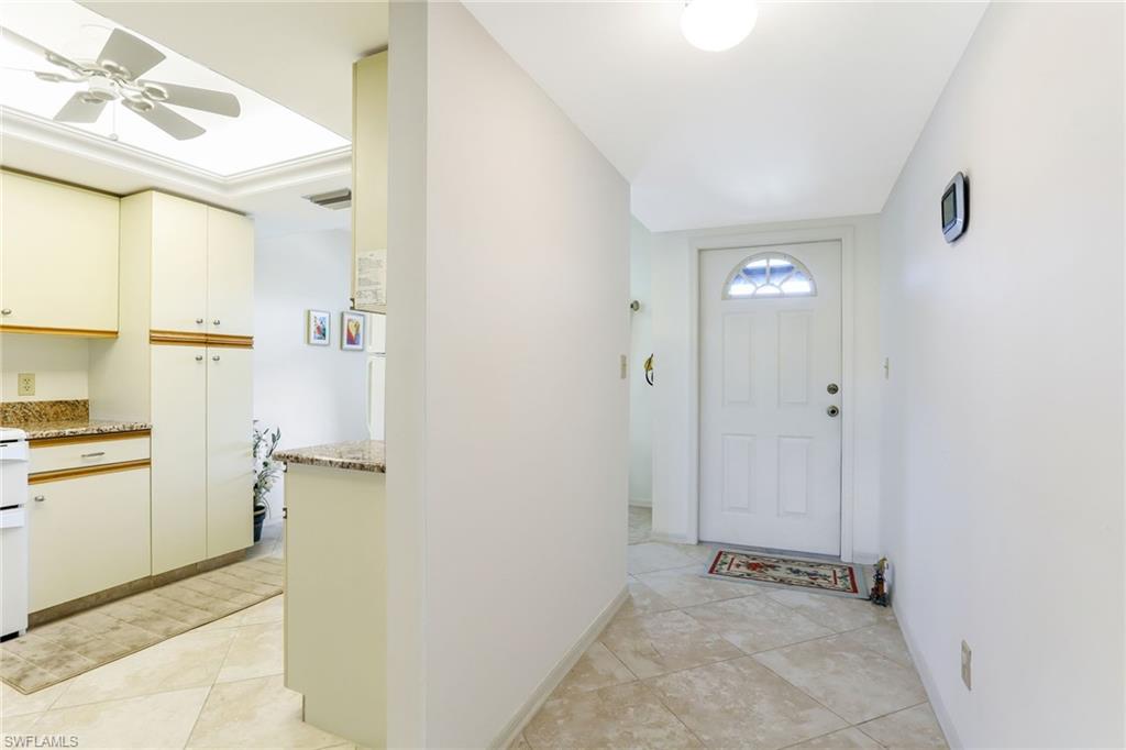 COUNTRY MANOR - Residential