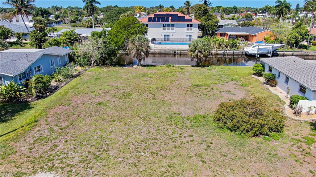 NORTH FORT MYERS - Land