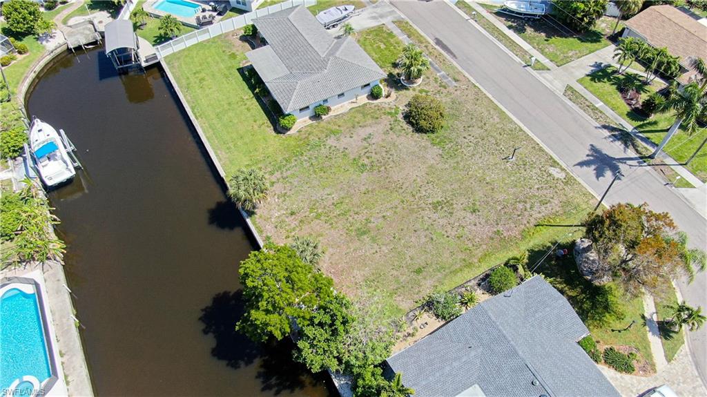 NORTH FORT MYERS - Land