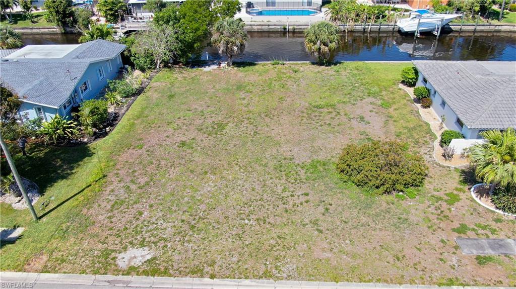 NORTH FORT MYERS - Land