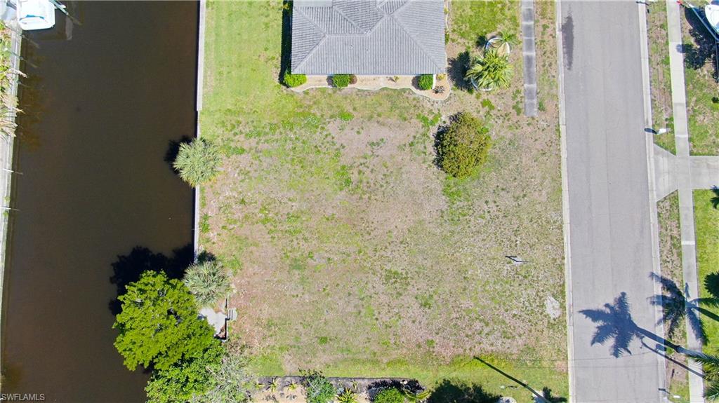 NORTH FORT MYERS - Land