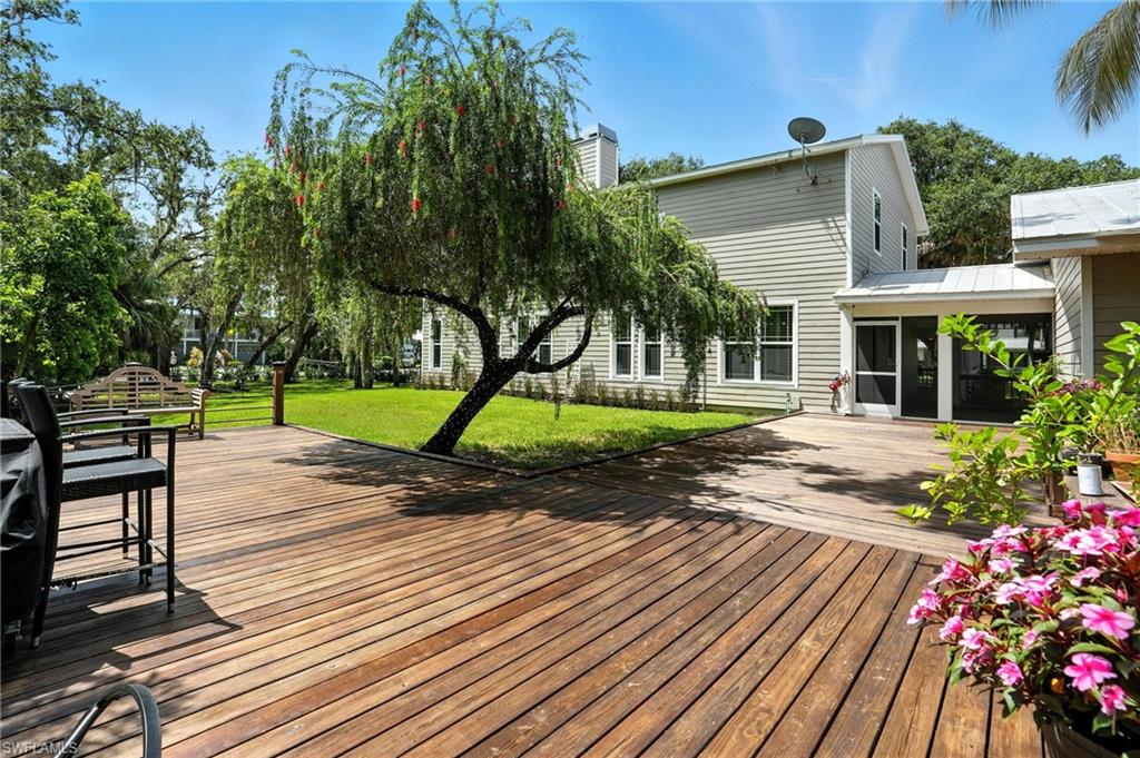 RIVERWIND COVE - Residential