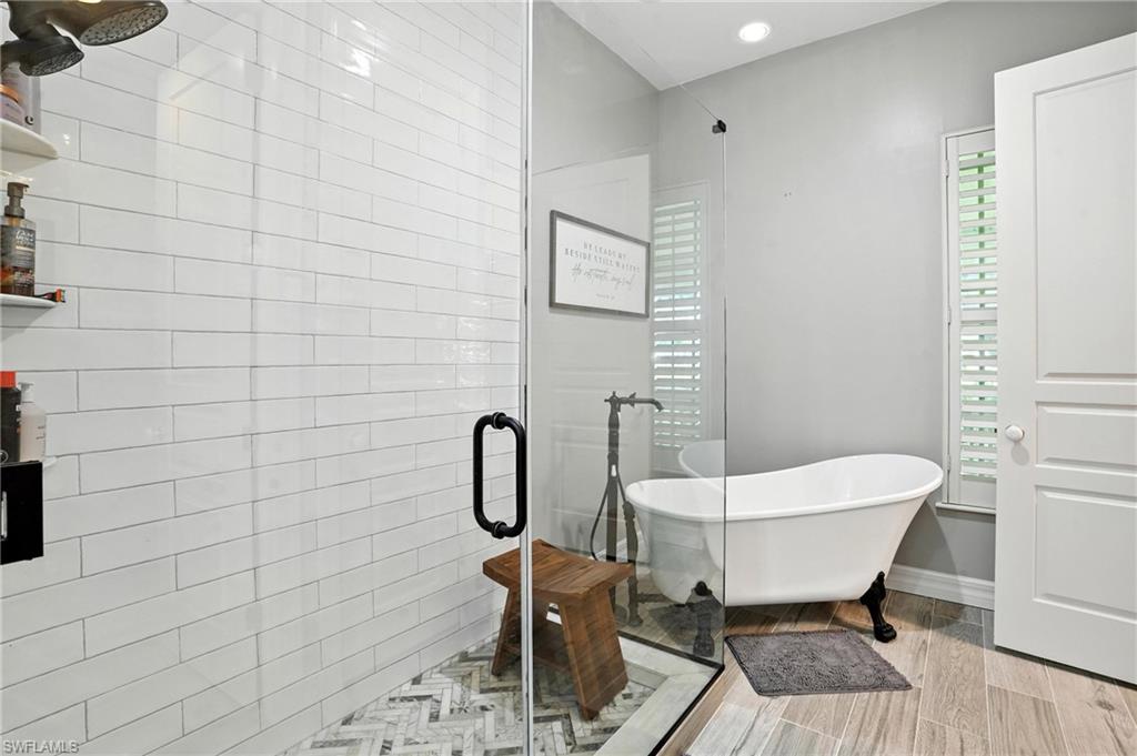 RIVERWIND COVE - Residential