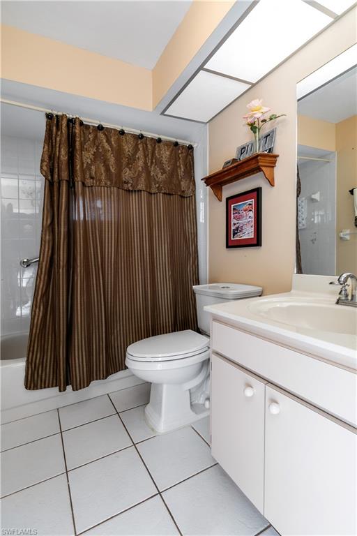 SABAL SPRINGS GOLF AND RACQUET CLUB - Residential