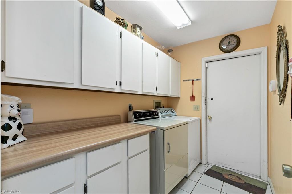 SABAL SPRINGS GOLF AND RACQUET CLUB - Residential