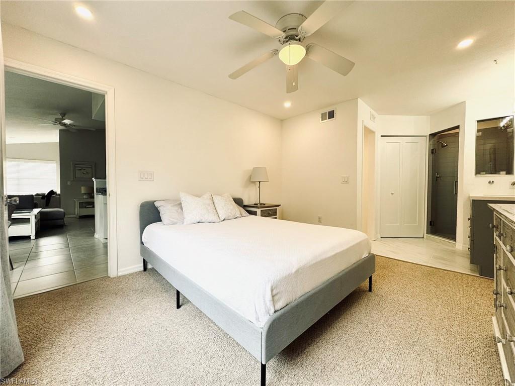 VENETIAN PALMS - Residential