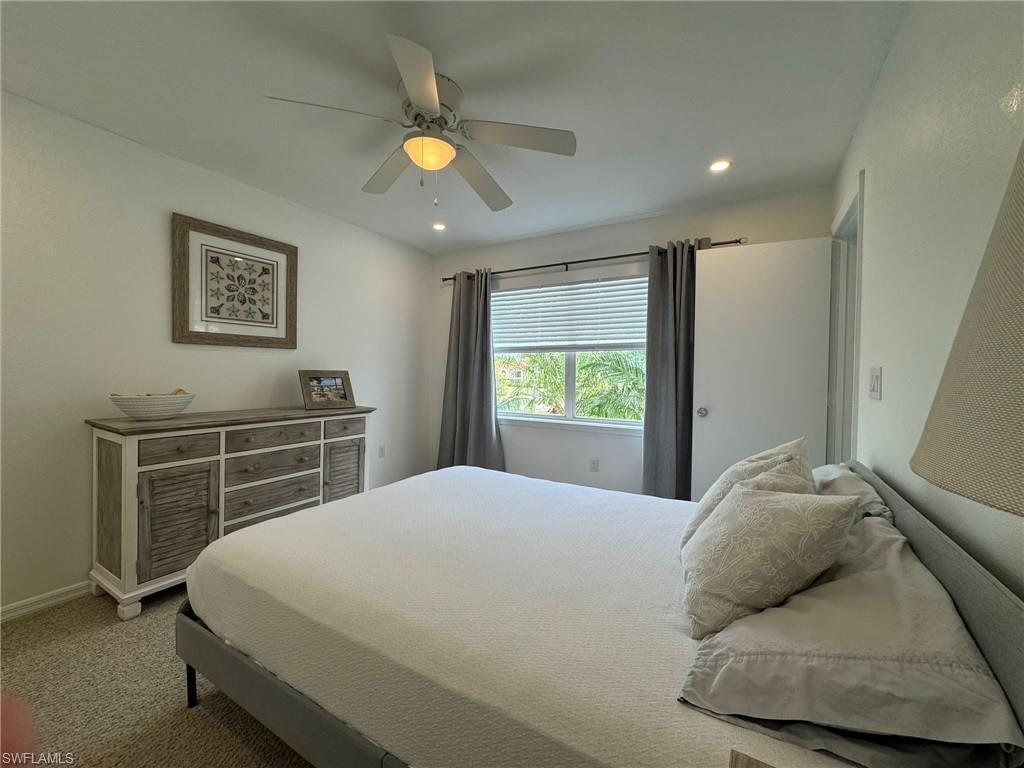 VENETIAN PALMS - Residential