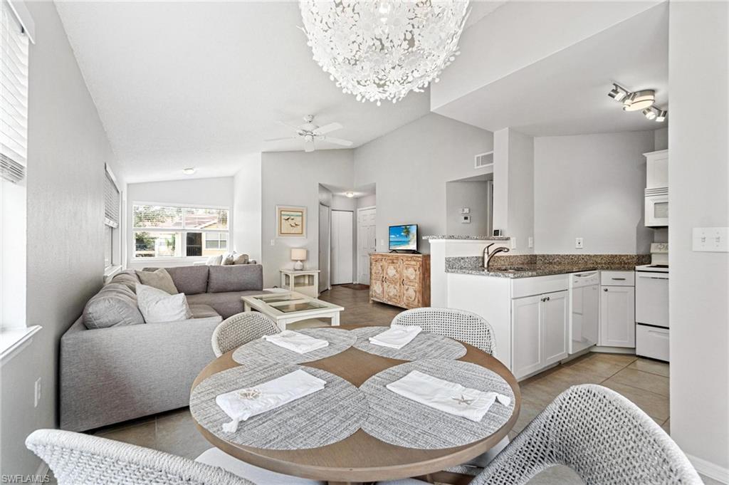 VENETIAN PALMS - Residential