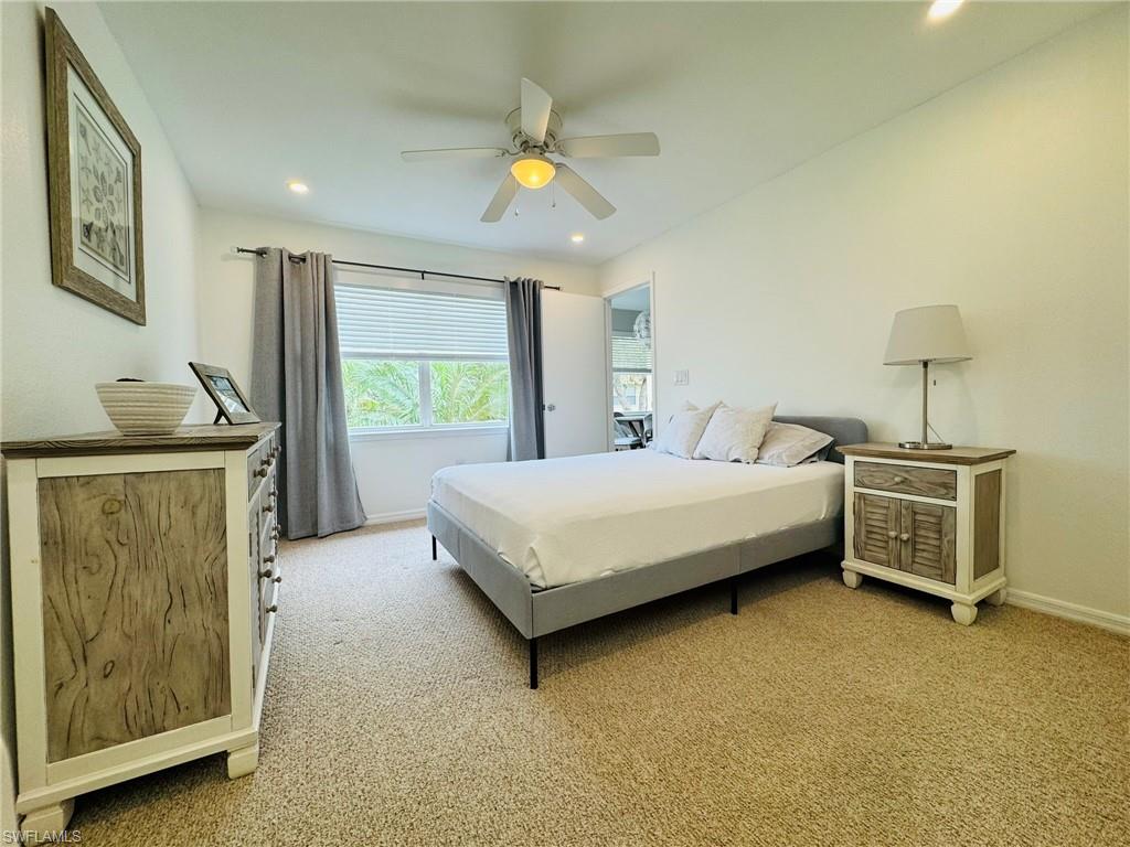 VENETIAN PALMS - Residential