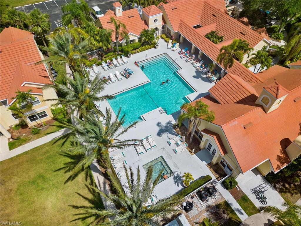 VENETIAN PALMS - Residential