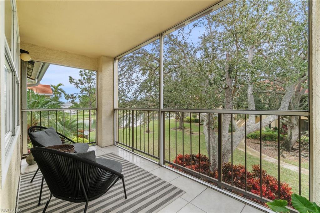 VENETIAN PALMS - Residential