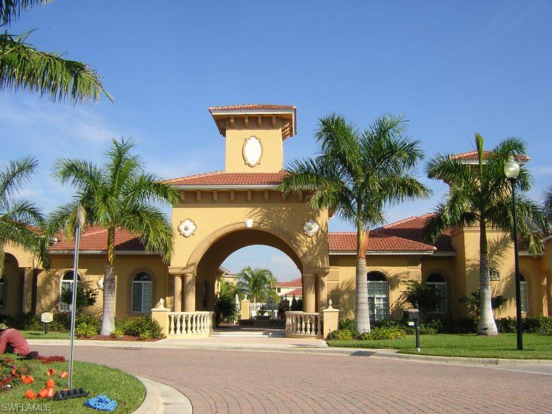 GARDENS AT BEACHWALK - Residential