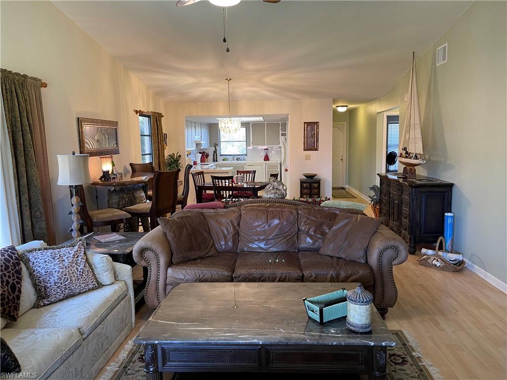 YACHTSMANS COVE - Residential