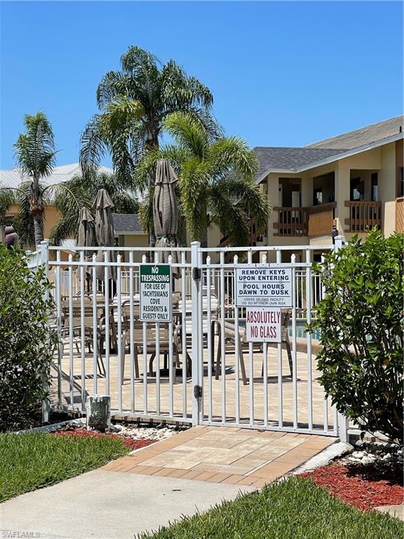 YACHTSMANS COVE - Residential