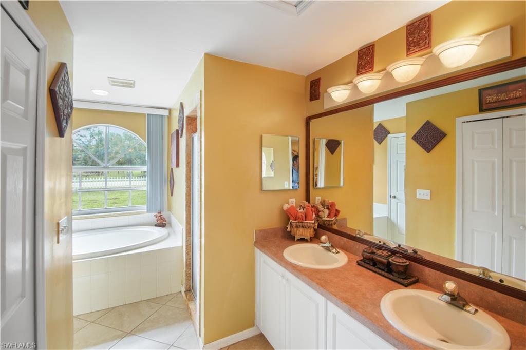 BONITA SPRINGS GOLF & COUNTRY CLUB - Residential