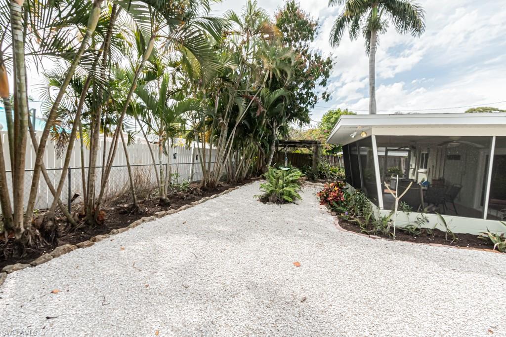 MCGREGOR GROVES - Residential