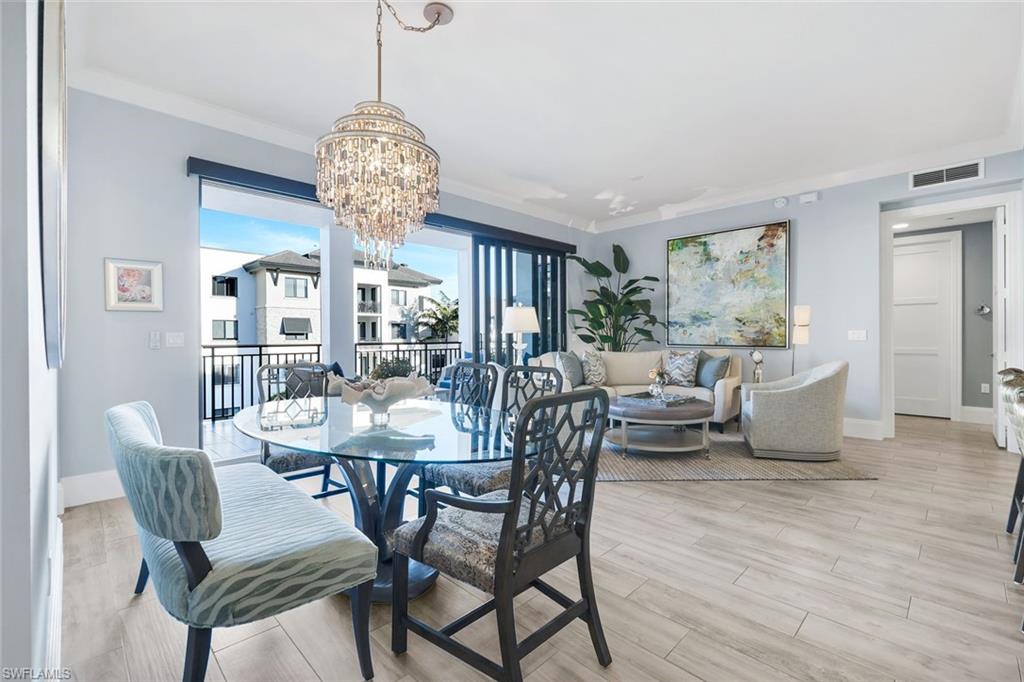 NAPLES SQUARE - Residential