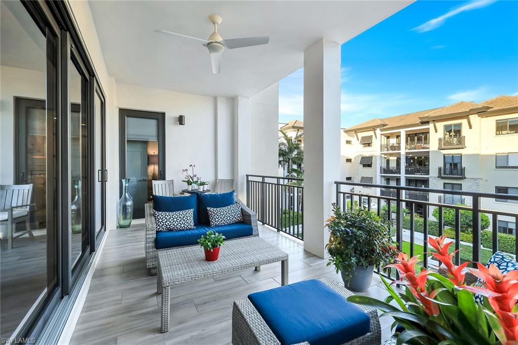 NAPLES SQUARE - Residential
