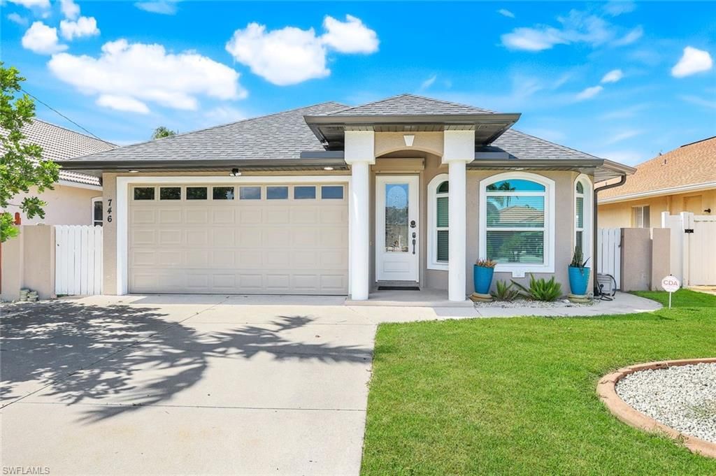 Photo of 746 101st AVE N, NAPLES, FL 34108 (MLS # 226004324)