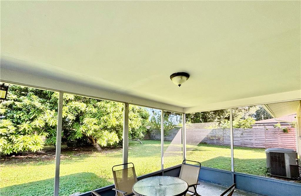 WILLOW LAKE - Residential