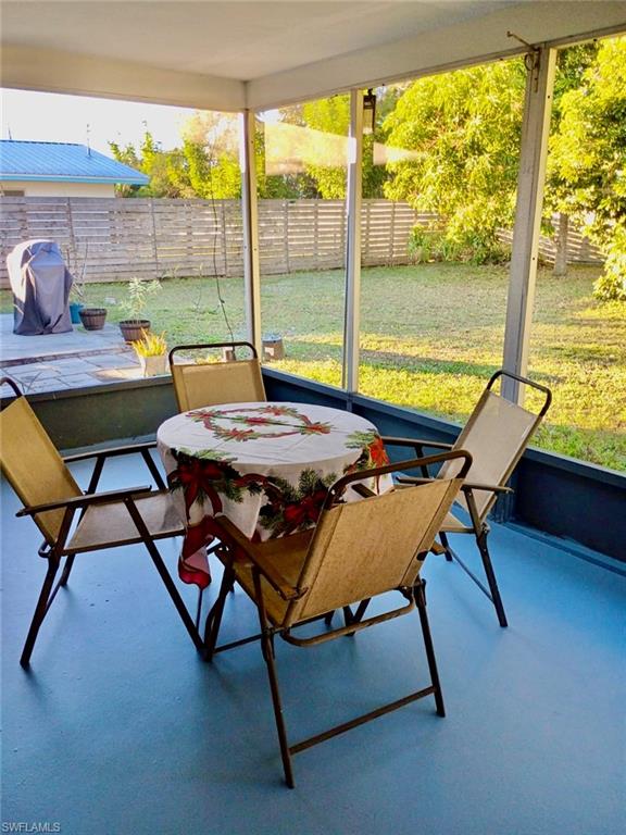 WILLOW LAKE - Residential