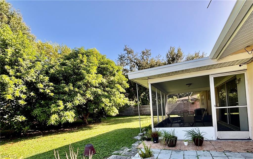 WILLOW LAKE - Residential