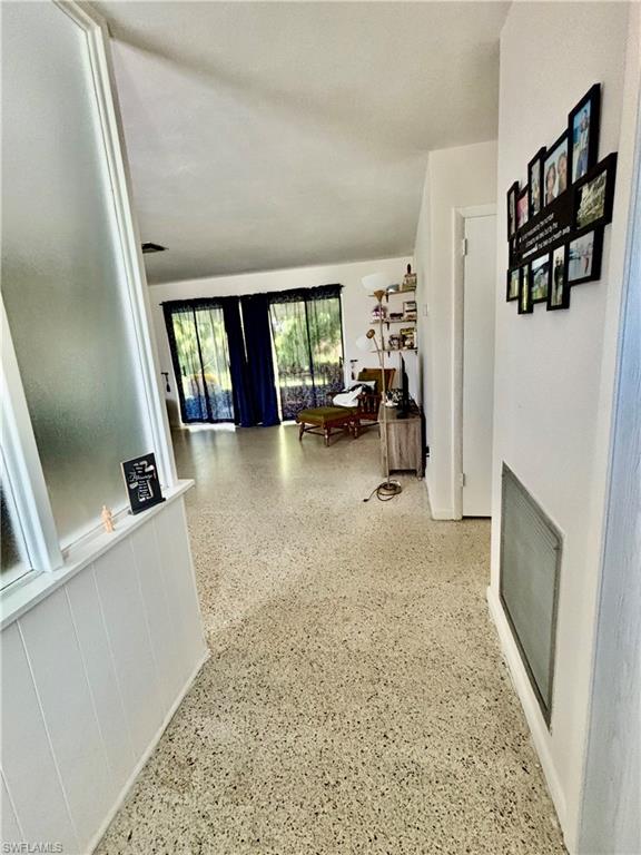 WILLOW LAKE - Residential