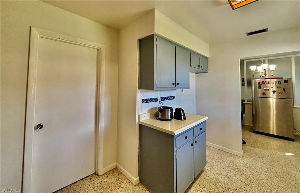 WILLOW LAKE - Residential